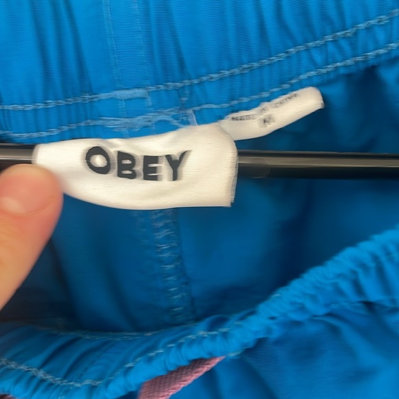 Obey nylon shorts - Picture 2 of 5